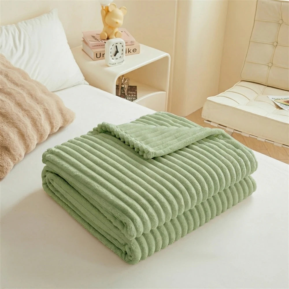 Warm and Comfortable Striped Flannel Blanket, Faux Rabbit Fur Blanket, Soft and Warm Sofa Blanket, Ideal for Napping, Office Use