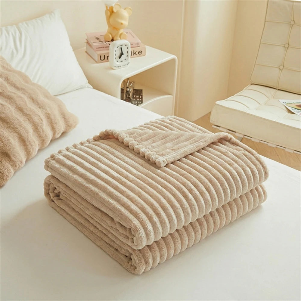 Warm and Comfortable Striped Flannel Blanket, Faux Rabbit Fur Blanket, Soft and Warm Sofa Blanket, Ideal for Napping, Office Use