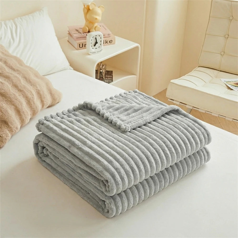 Warm and Comfortable Striped Flannel Blanket, Faux Rabbit Fur Blanket, Soft and Warm Sofa Blanket, Ideal for Napping, Office Use